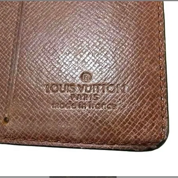 Louis Vuitton Monogram Bifold Wallet - Picture 5 of 6